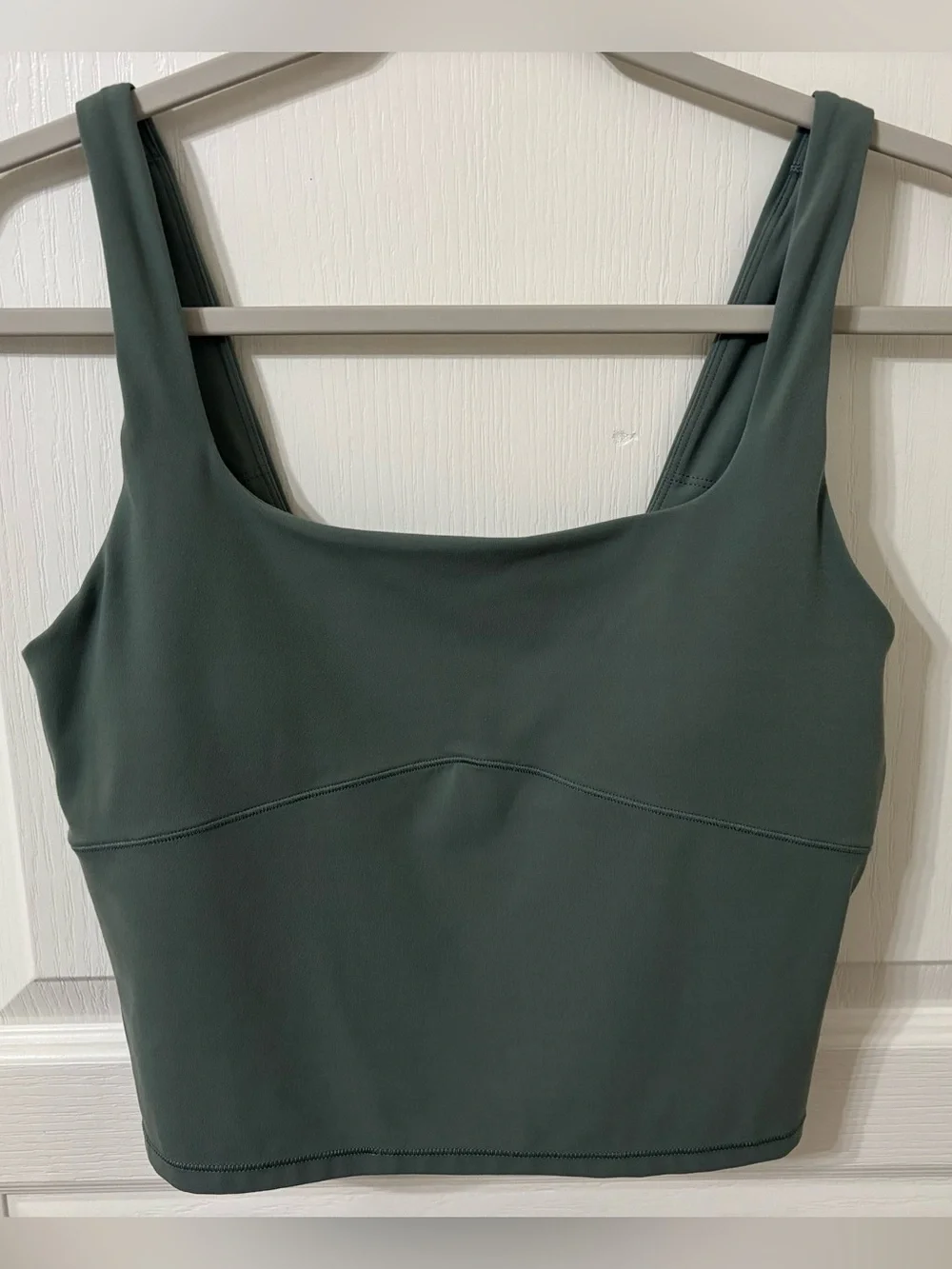 Women’s Vuori all the form support tank size medium - Picture 1 of 3